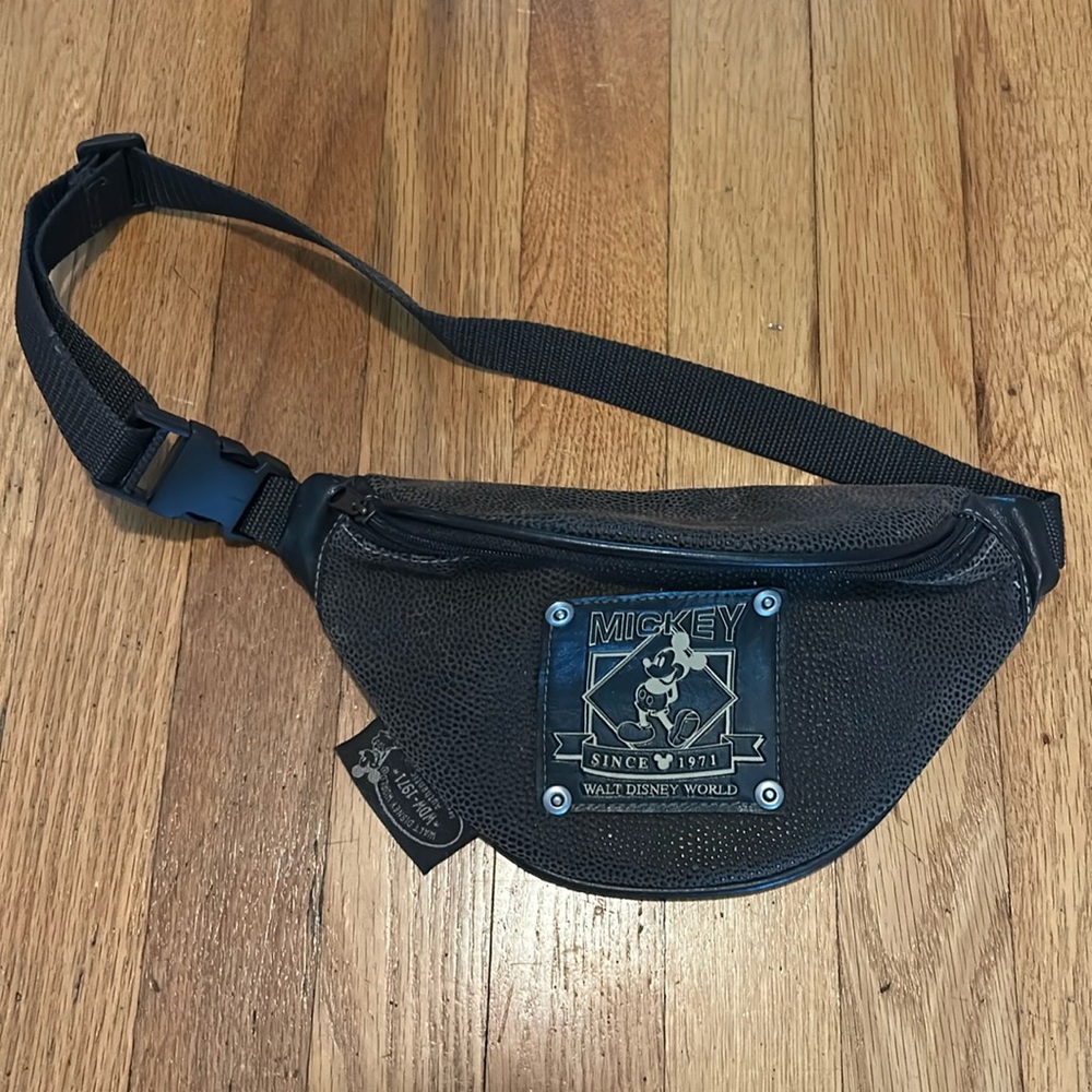 90s Walt Disney World Faux Leather Fanny Pack Crossbody Belt Bag Vintage